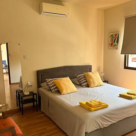 Extremely Comfy Apt With Spacious Private Terrace 10Min Walk To The Beach & In Town Larnaca Exterior photo