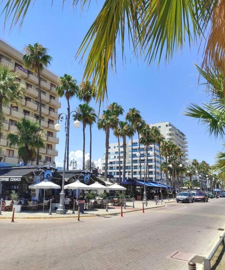 Extremely Comfy Apt With Spacious Private Terrace 10Min Walk To The Beach & In Town Larnaca Exterior photo