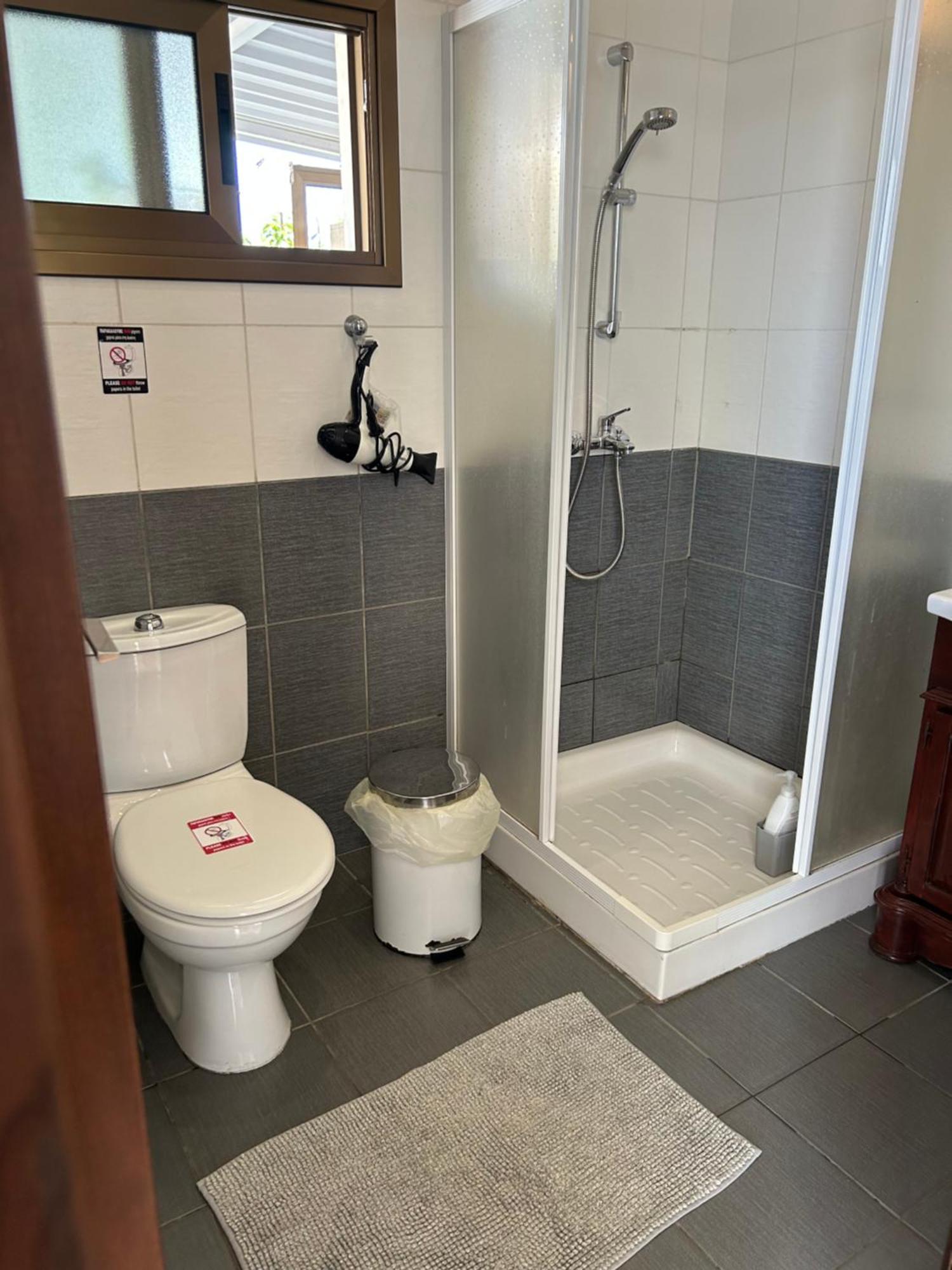 Extremely Comfy Apt With Spacious Private Terrace 10Min Walk To The Beach & In Town Larnaca Exterior photo