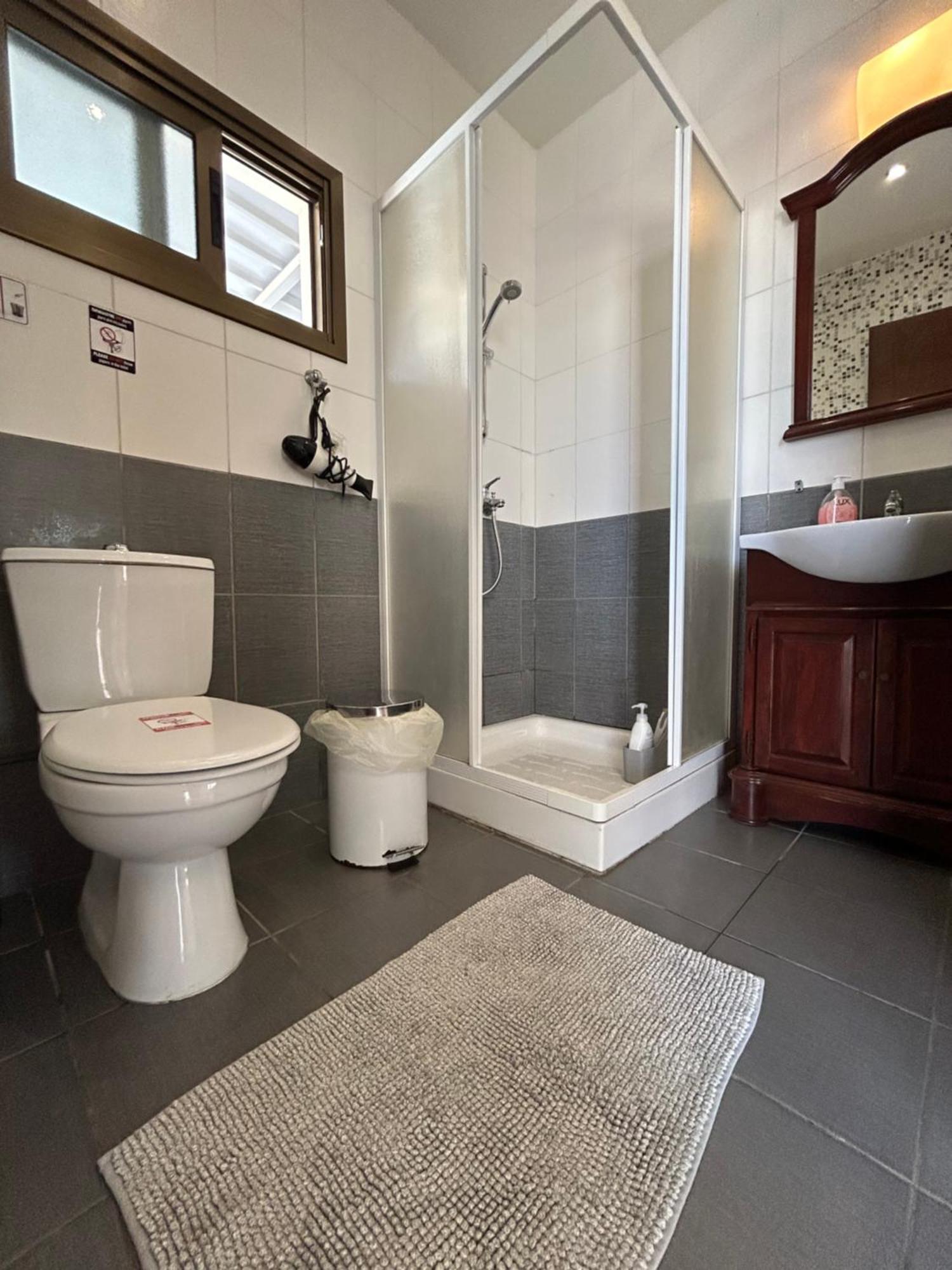 Extremely Comfy Apt With Spacious Private Terrace 10Min Walk To The Beach & In Town Larnaca Exterior photo