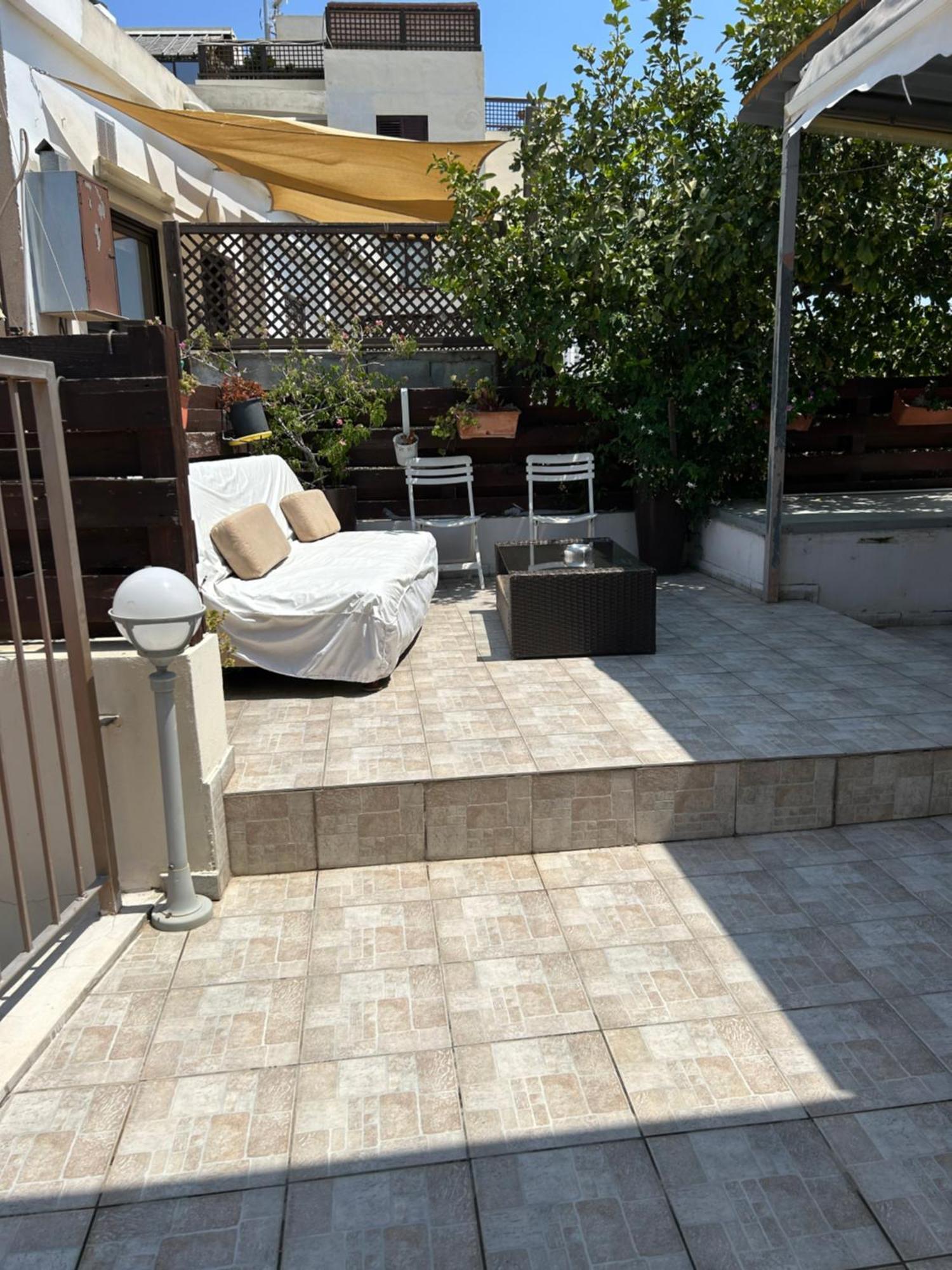 Extremely Comfy Apt With Spacious Private Terrace 10Min Walk To The Beach & In Town Larnaca Exterior photo