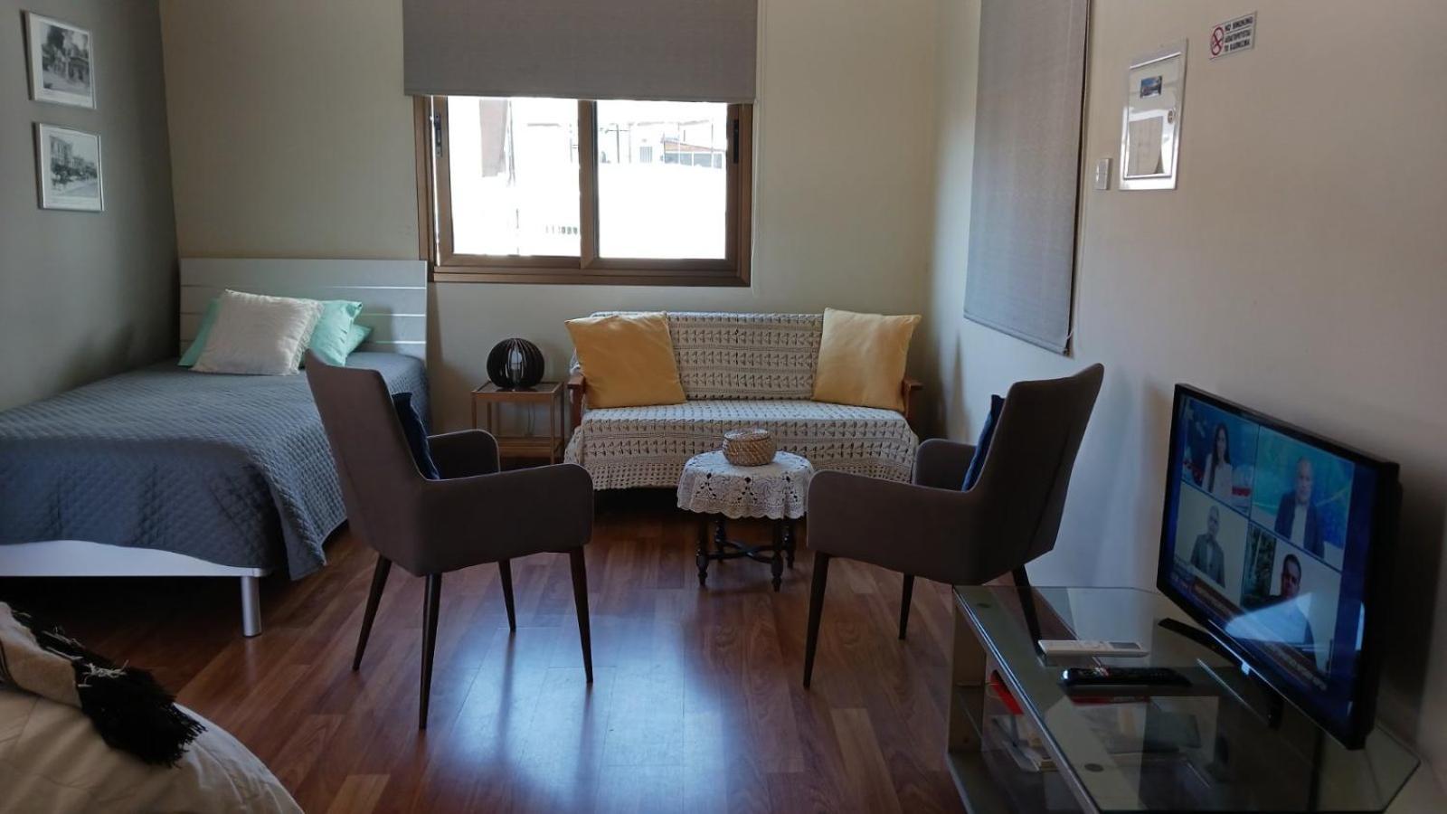 Extremely Comfy Apt With Spacious Private Terrace 10Min Walk To The Beach & In Town Larnaca Exterior photo
